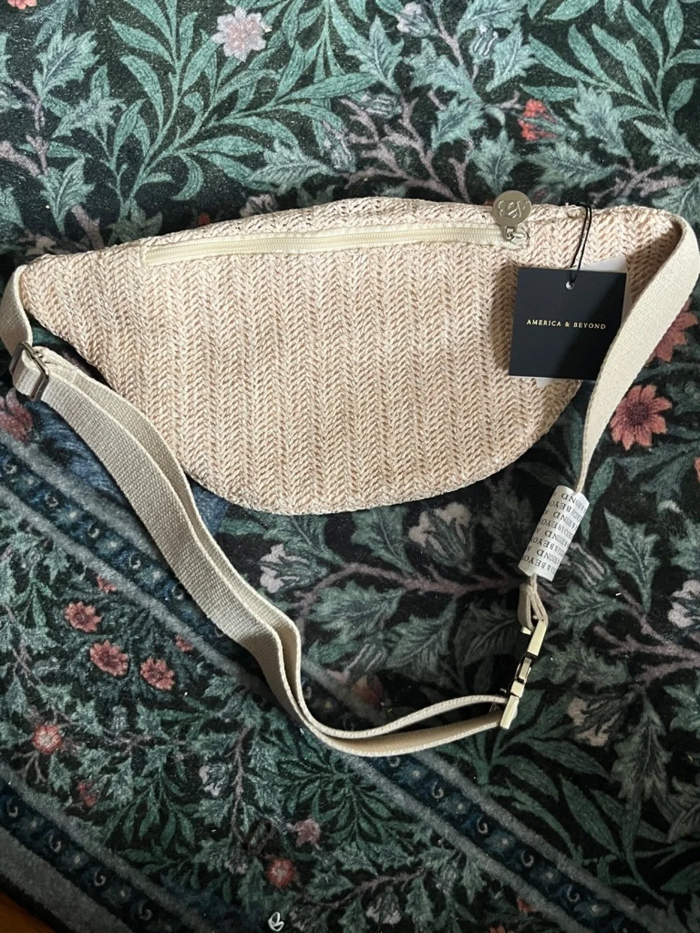 Beaded Sunflower Crossbody Bag in Cream - Picture 2 of 4
